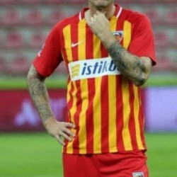 Penaltı Yaptırdı diye Futbolcumuza Kızarım.