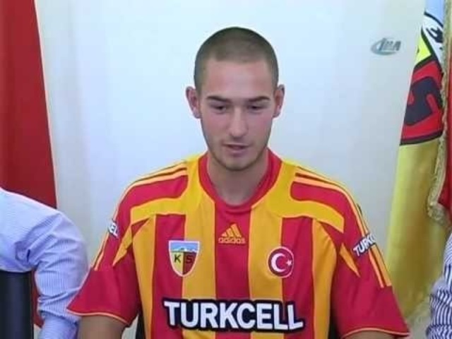 Kayserispor, Ömer Sismanoglu Ile 4 Yillik Sözlesme Imzaladi