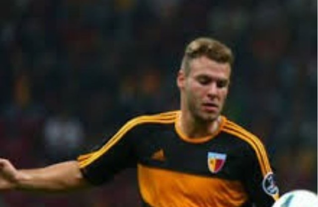 Kayserispor Berkay Dabanlı ile Yollarını Ayırdı