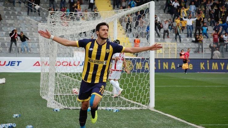 Kayserispor, Ankaragücü ile Umut Nayır için Protokol İmzaladı