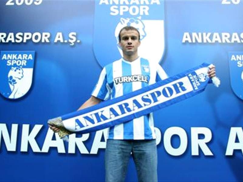 Kayserispor’un Eski Oyuncusu Erich Brabec Ankaraspor’la Anlaştı