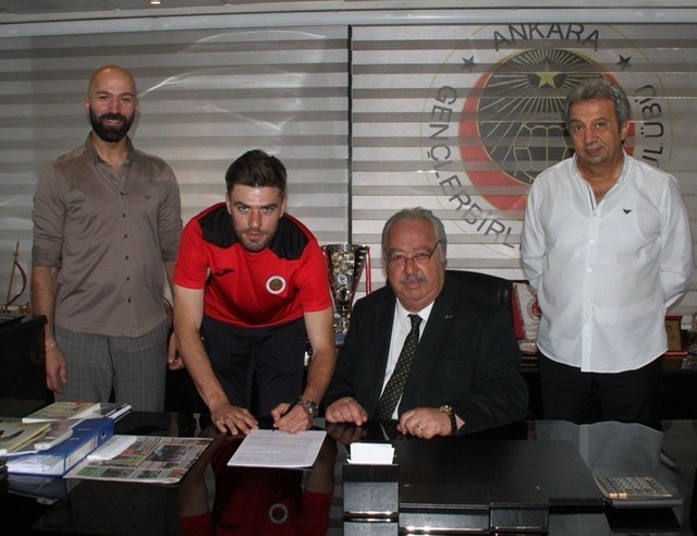 Kayserispor ile yollarını ayıran Mert Kula, Gençlerbirliği’nde.