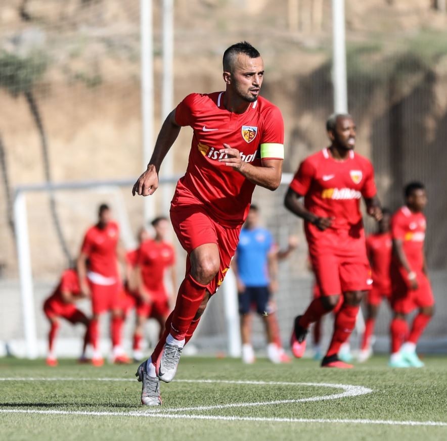 2021-2022 Hazırlık Kayserispor-Samsunspor (0-1) Maçını Foto Galerisi.