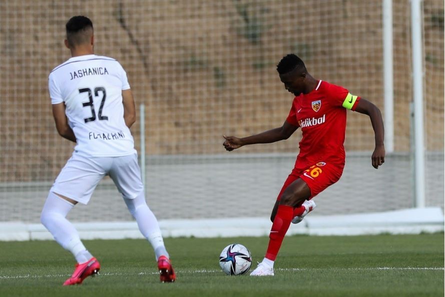 2021-2022 Hazırlık: Kayserispor 1-1 FK Ballkani Maçının Foto Galerisi