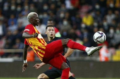 Kayserispor'da İlk 8 Maçta Gol Atan Futbolcularımız