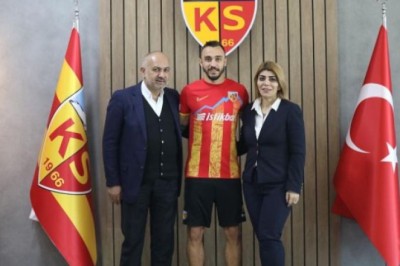 Kayserispor, Gökhan Sazdağı ile Sözleşmesini Uzattı.