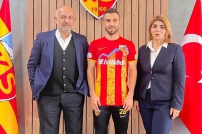Kayserispor Ramazan Civelek ile Sözleşmesini Uzattı.