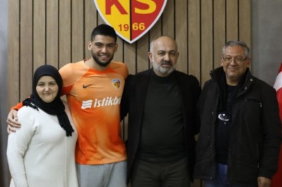 Kayserispor, Bilal Bayazıt ile Sözleşme Yeniledi.
