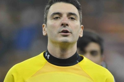 Kayserispor'lu Cenk Gönen Esenler Erokspor ile Anlaştı.