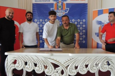 Kayserispor'lu Alperen Elmas, Eynesil Belediyespor'a Transfer Oldu.