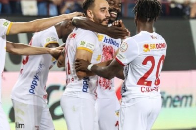 2023-2024 Süper Lig: Trabzonspor 0-1 Kayserispor Maçını Galerisi